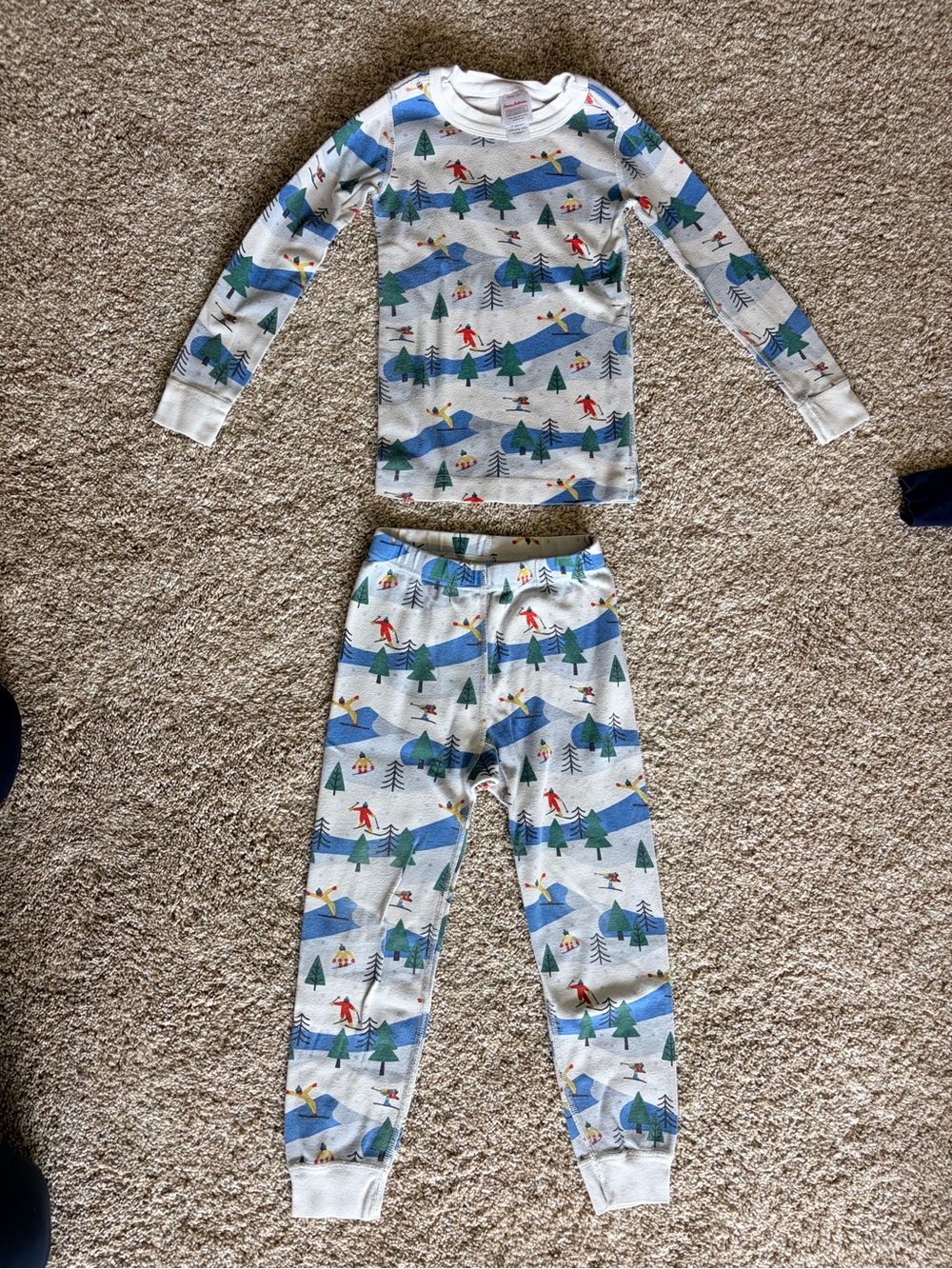 Hanna Andersson Ski Mountain Print Pajama Set